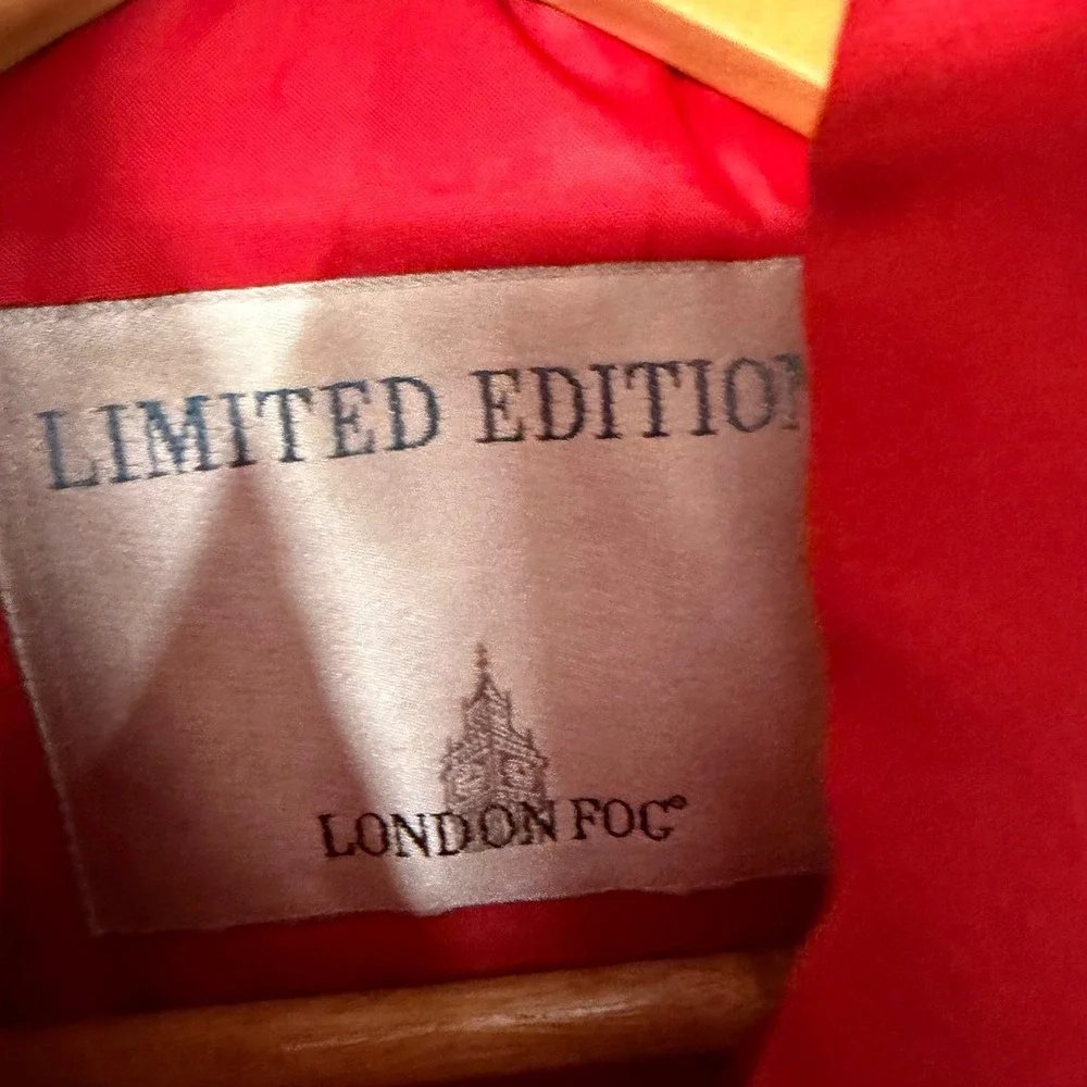 London Fog Limited Edition Red Hooded Parka Jacket Faux Fur Trim Mens Large‎